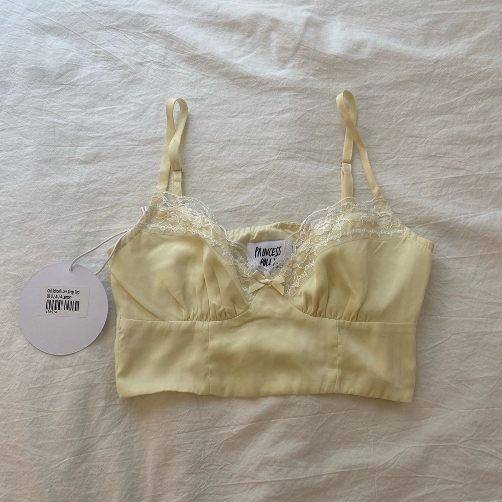 Princess polly old school love crop top Lemon